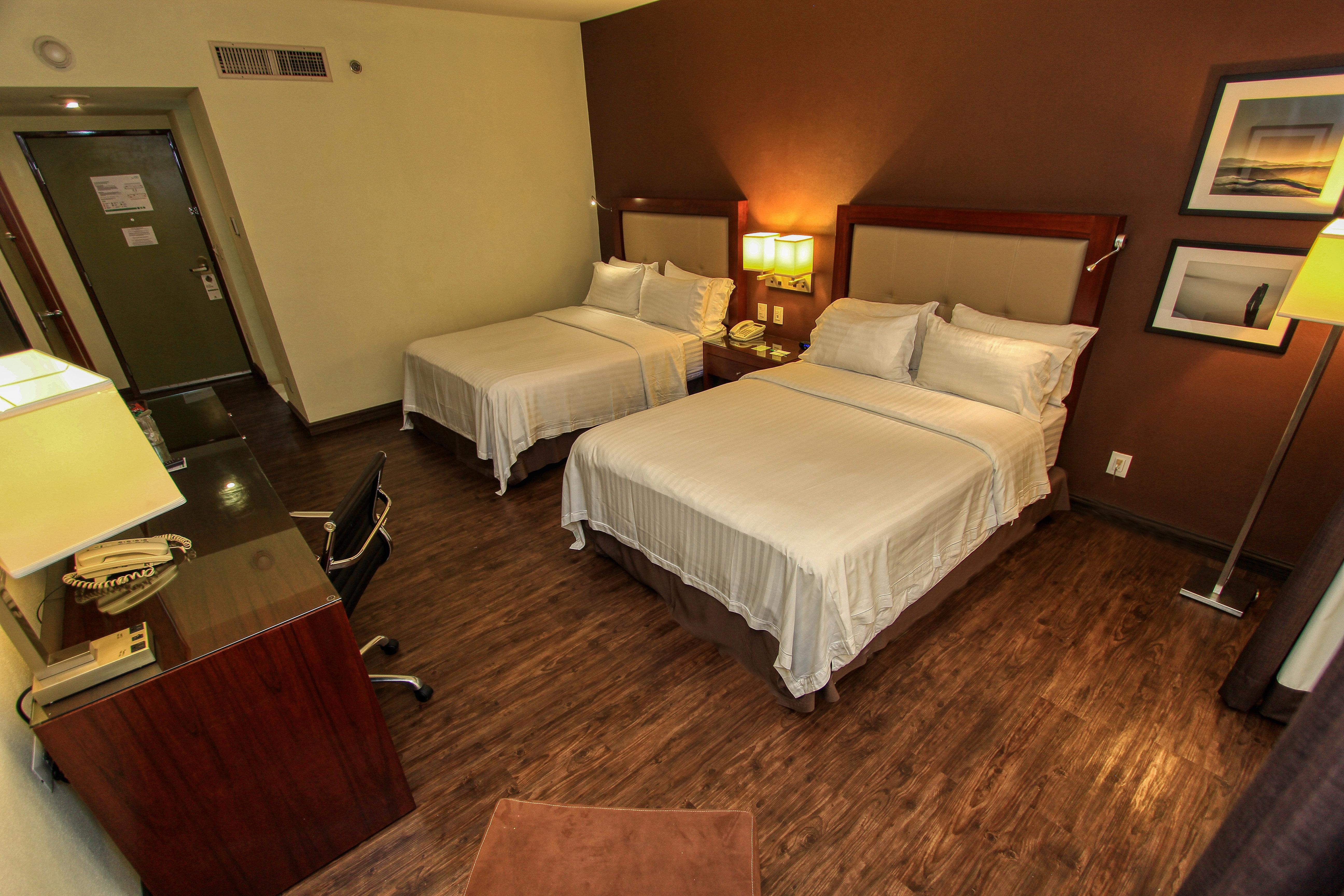Holiday Inn Leon By Ihg Exteriör bild