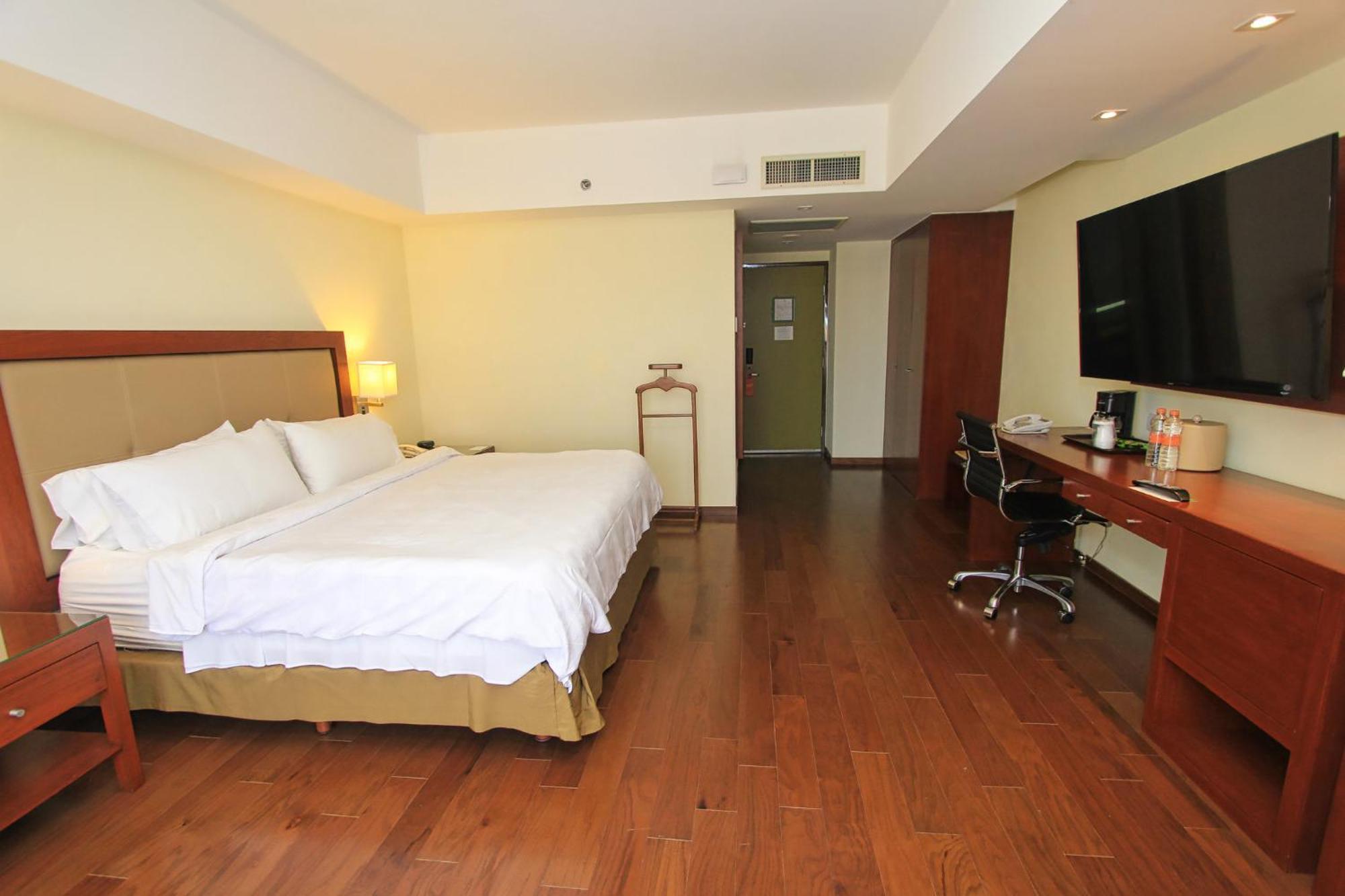 Holiday Inn Leon By Ihg Exteriör bild